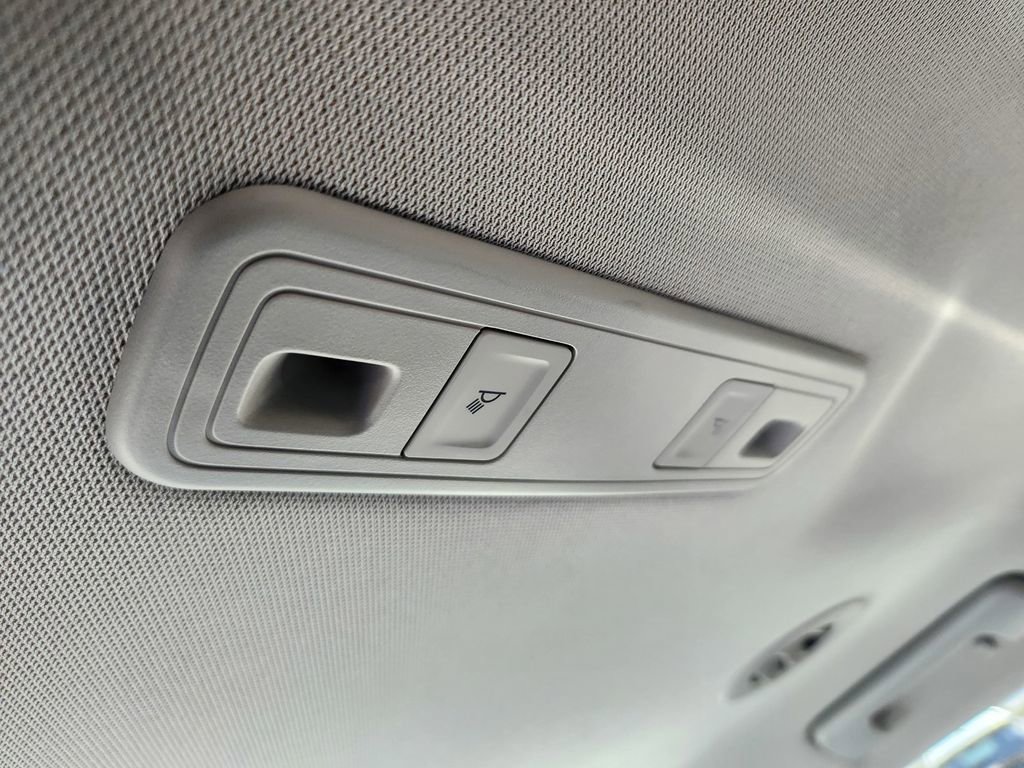 Used 2022 GMC Acadia SLE FWD image 31