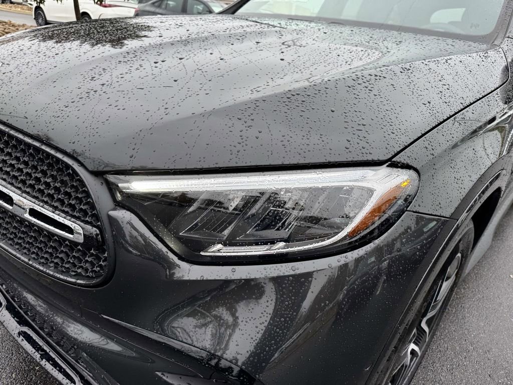 Certified 2025 Mercedes-Benz GLC 300 4MATIC image 10