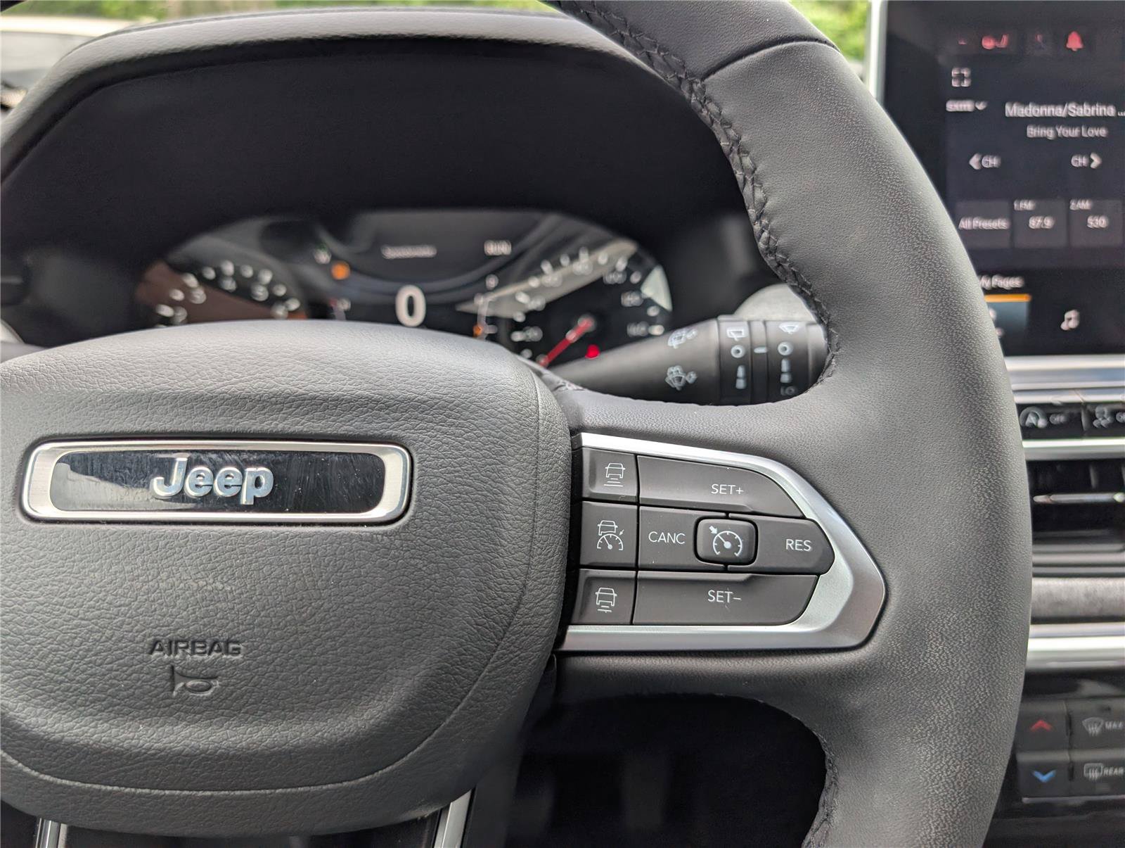 Used 2024 Jeep Compass Latitude AWD/4WD image 24