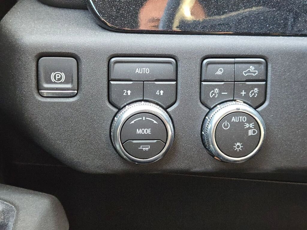New 2026 GMC Sierra 1500 SLE w/ Preferred Package image 24