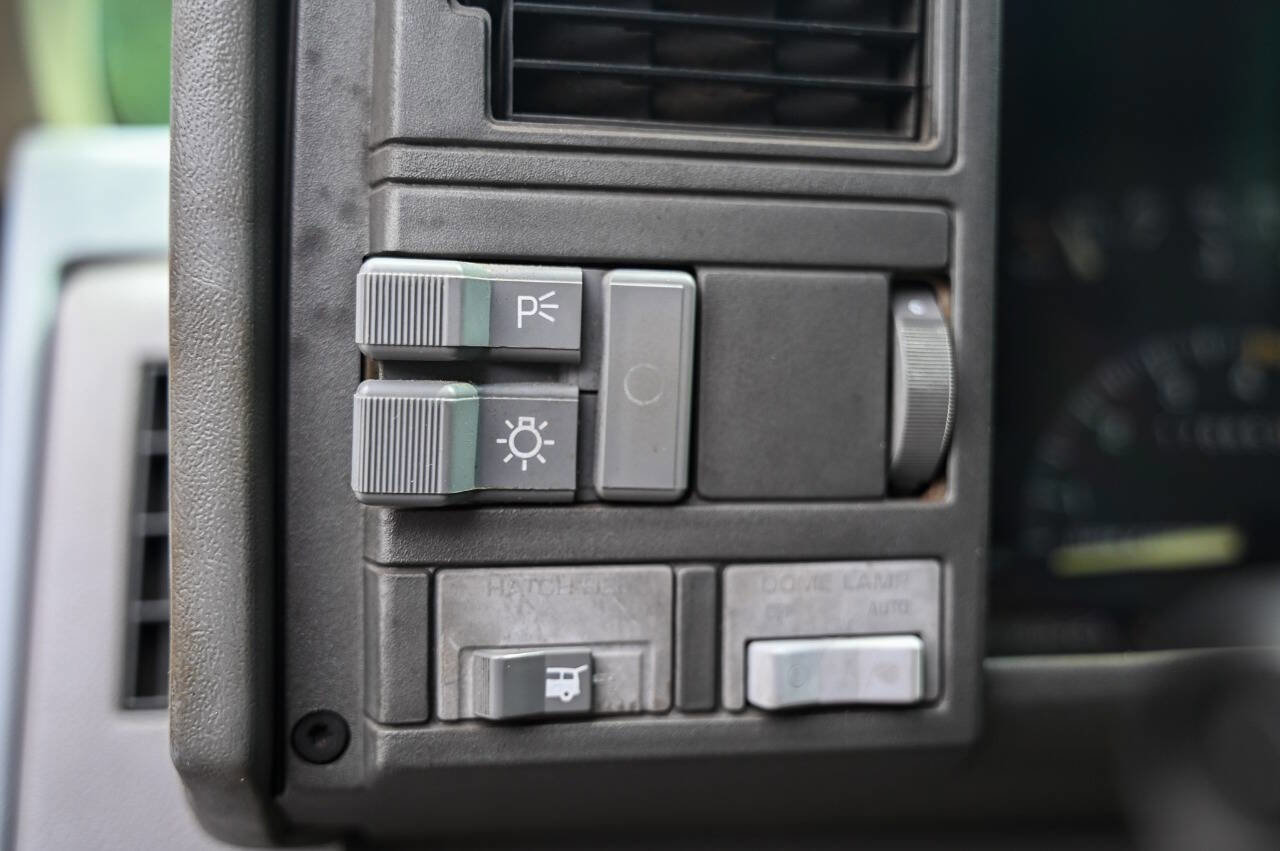 Used 1994 Chevrolet Blazer 4WD image 96