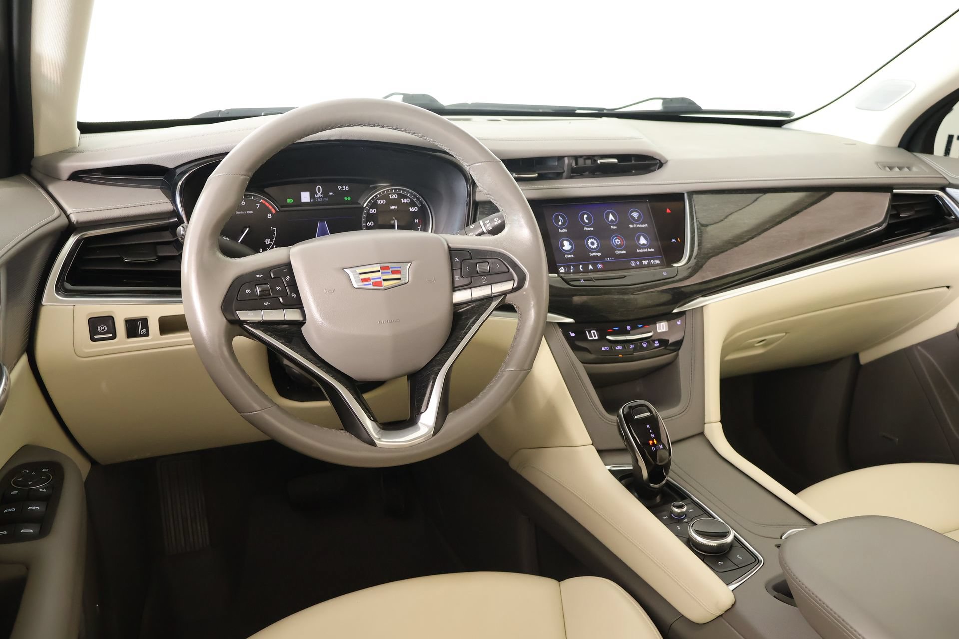 Used 2022 Cadillac XT6 Premium Luxury w/ LPO, Floor Liner Package AWD/4WD image 2