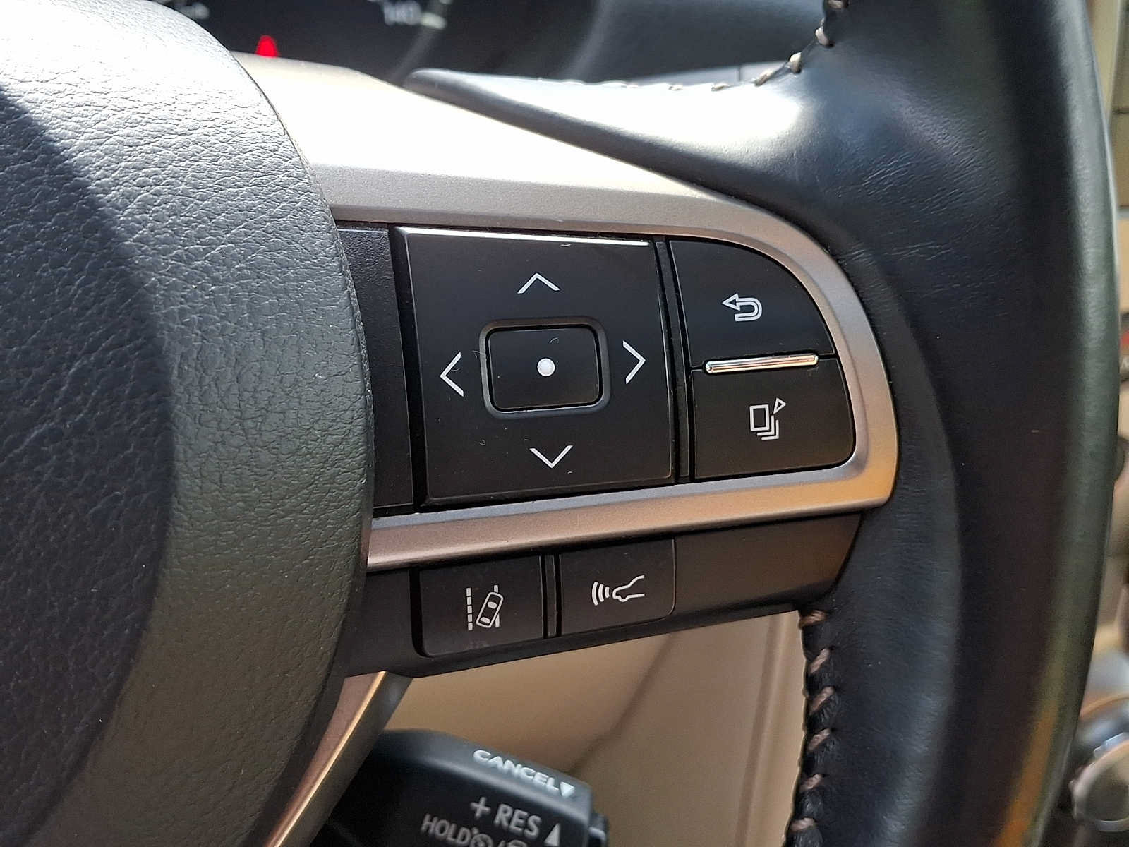 Used 2020 Lexus GX 460 Premium w/ Premium Package AWD/4WD image 24
