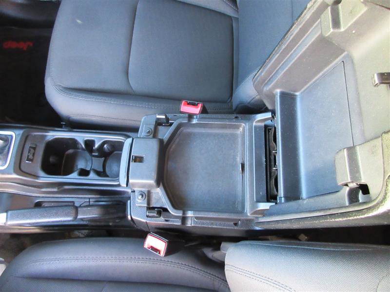 Used 2021 Jeep Wrangler Sport image 15