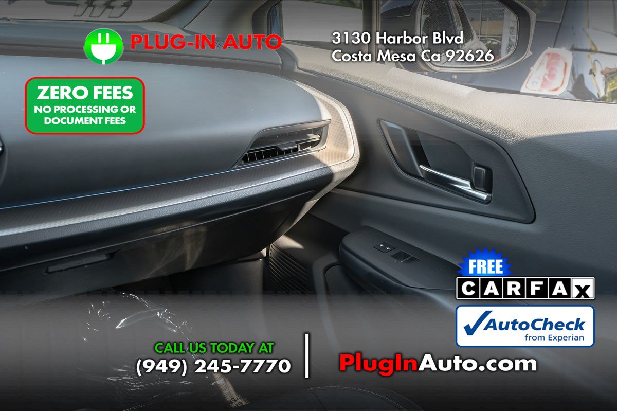 Used 2023 Toyota Prius XLE AWD/4WD image 15