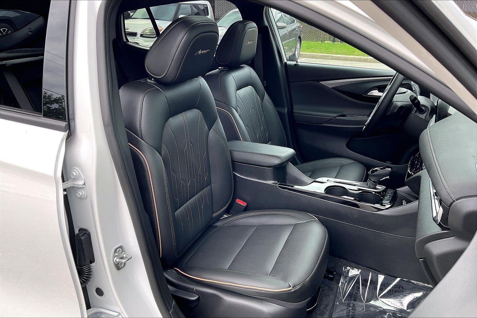 Used 2025 Buick Envista Avenir FWD image 9