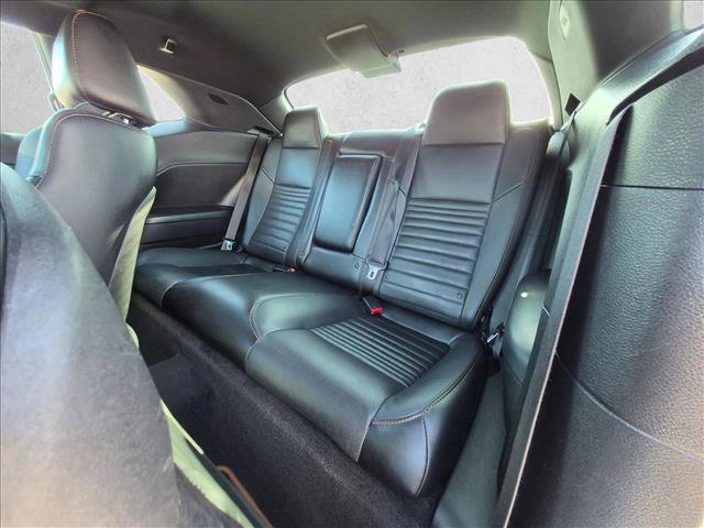 Used 2015 Dodge Challenger R/T Plus RWD image 19