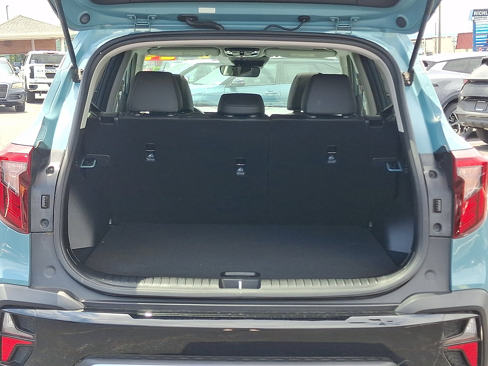 Used 2024 Kia Seltos EX AWD/4WD image 33