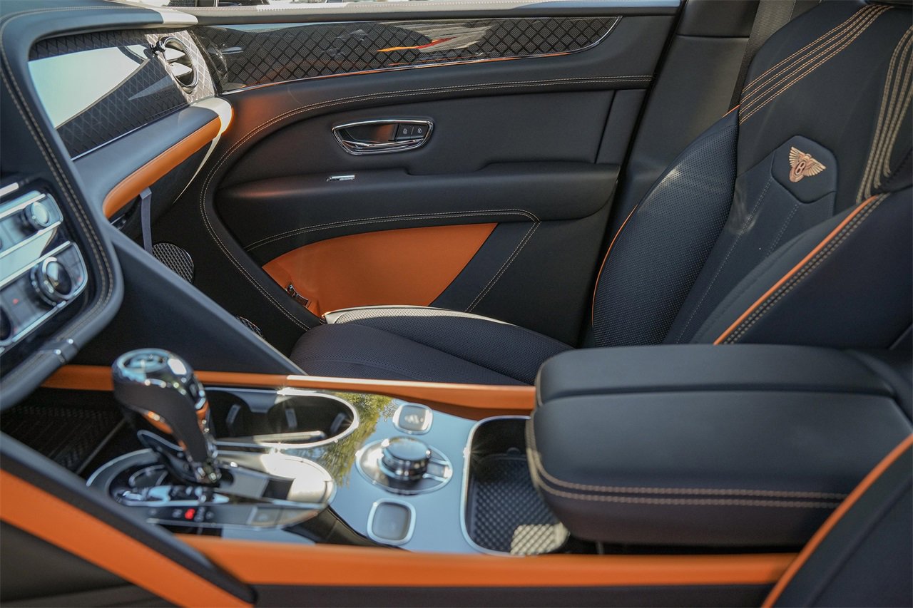New 2025 Bentley Bentayga image 20