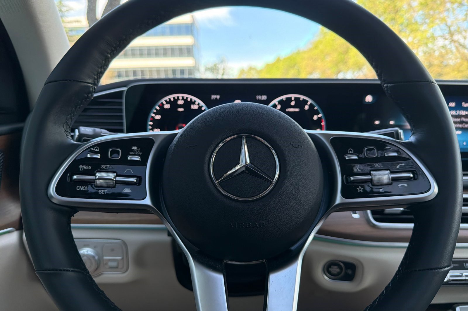 Used 2023 Mercedes-Benz GLE 450 4MATIC image 29