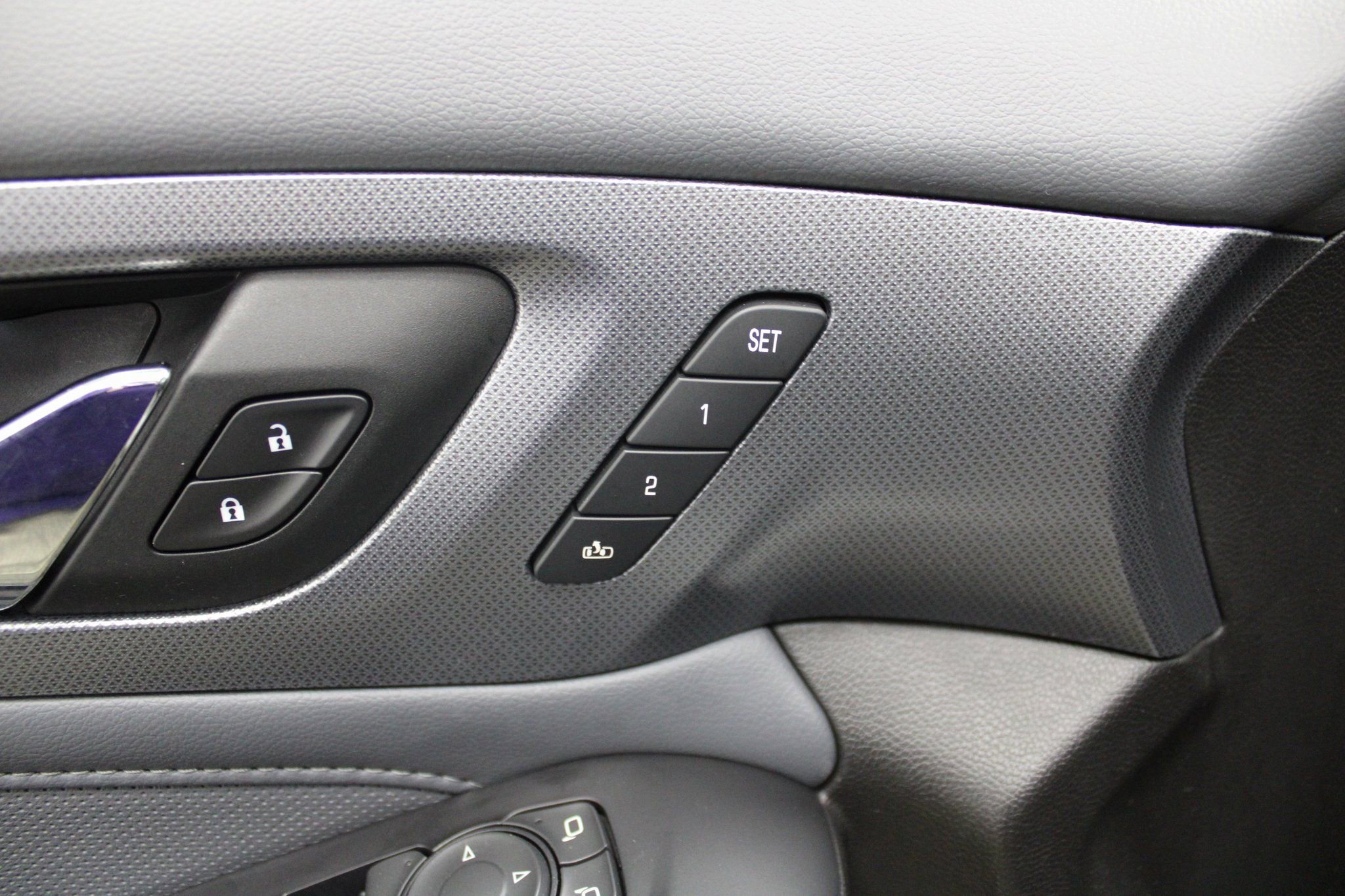 Used 2021 Chevrolet Traverse Premier w/ LPO, Floor Liner Package image 15