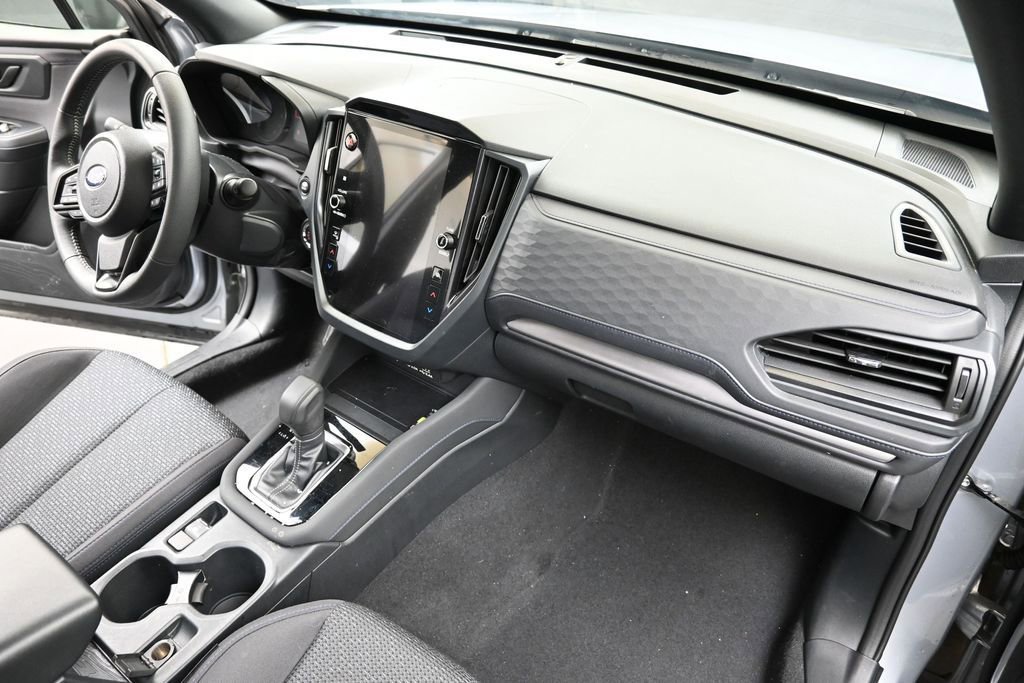 Used 2025 Subaru Forester Premium AWD/4WD image 13