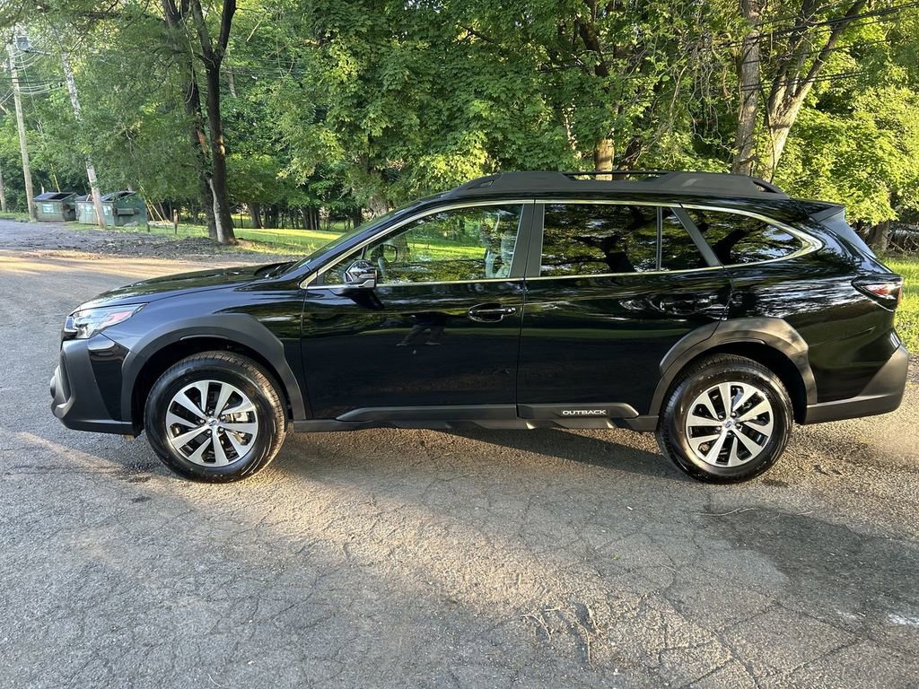 Certified 2025 Subaru Outback Premium w/ Popular Package #1 AWD/4WD image 5