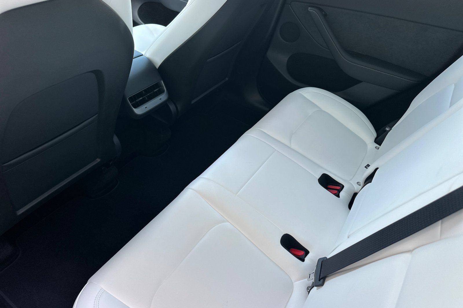Used 2025 Tesla Model Y Long Range RWD image 12