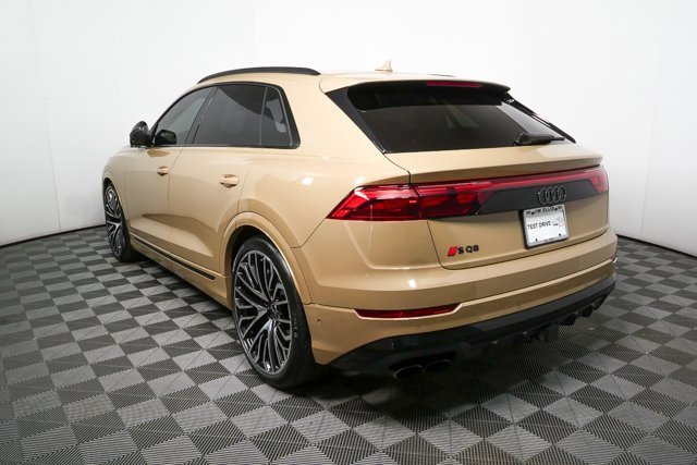 Used 2024 Audi SQ8 Prestige image 32