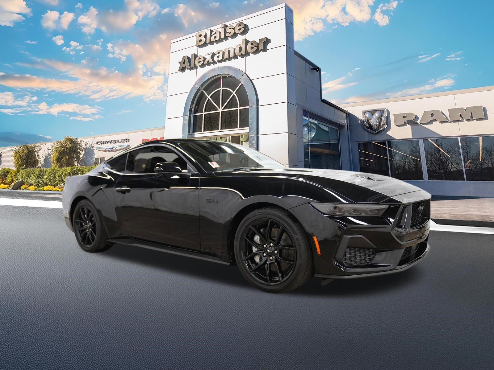 Used 2025 Ford Mustang GT image 1