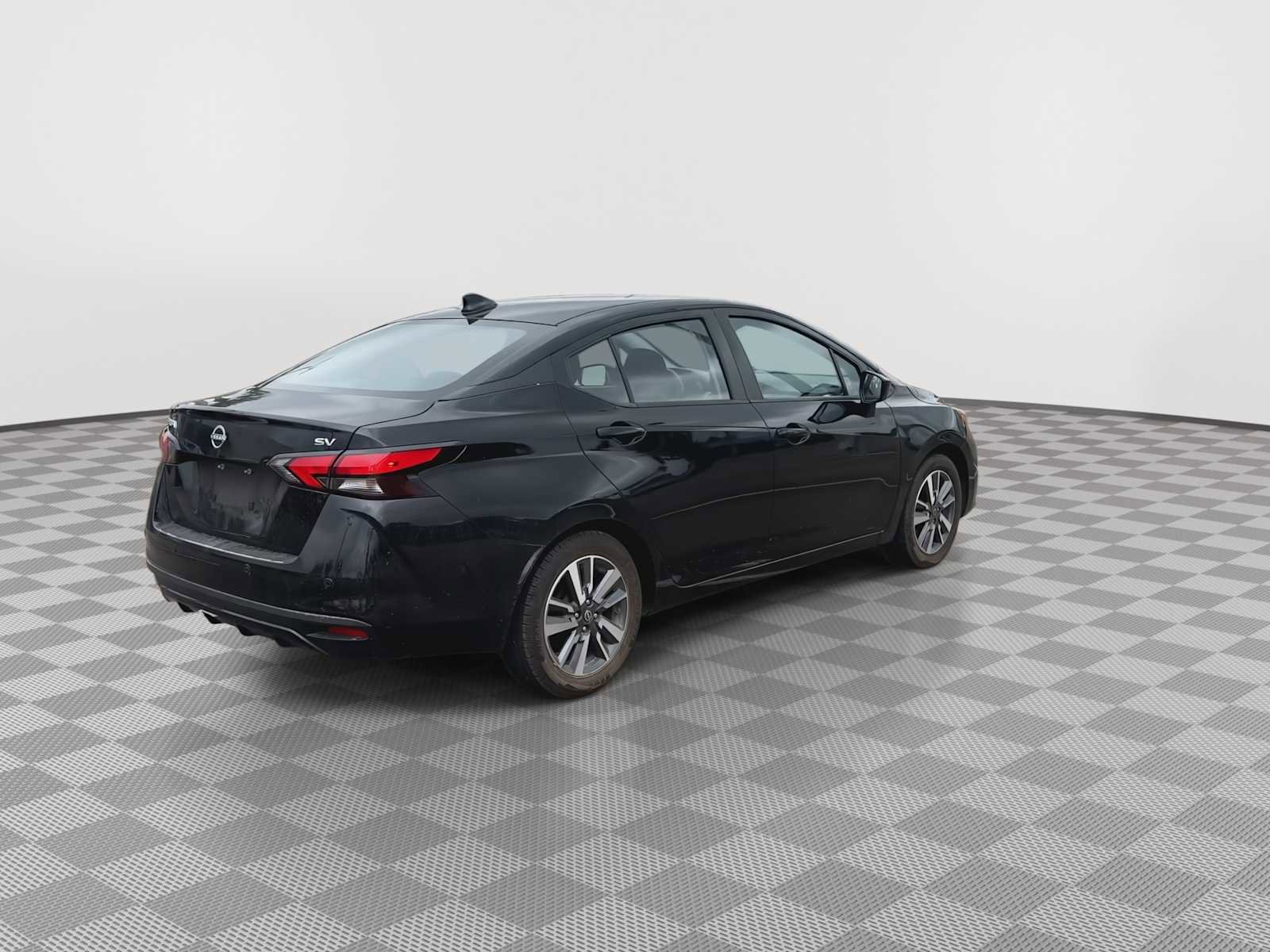 Used 2023 Nissan Versa SV FWD image 8