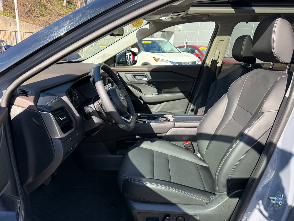 Used 2023 Nissan Rogue SL w/ SL Premium Package AWD/4WD image 17