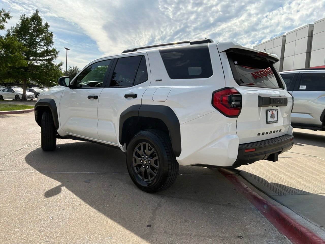 Used 2025 Toyota 4Runner SR5 RWD image 8