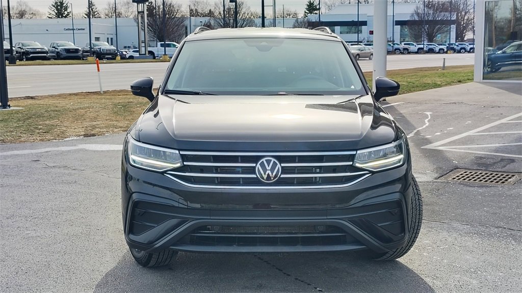 Used 2024 Volkswagen Tiguan S image 32