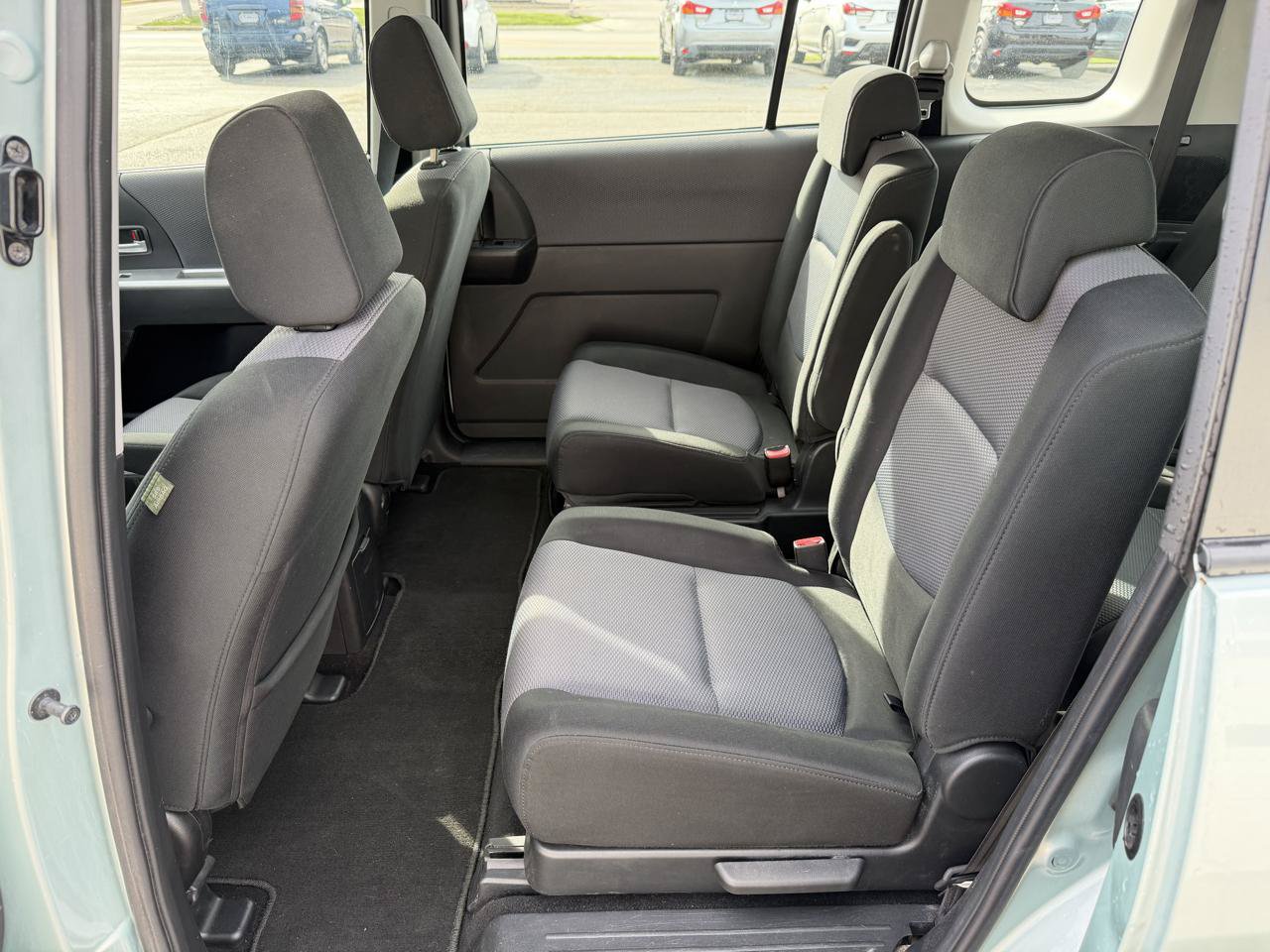 Used 2007 MAZDA MAZDA5 Touring FWD image 13