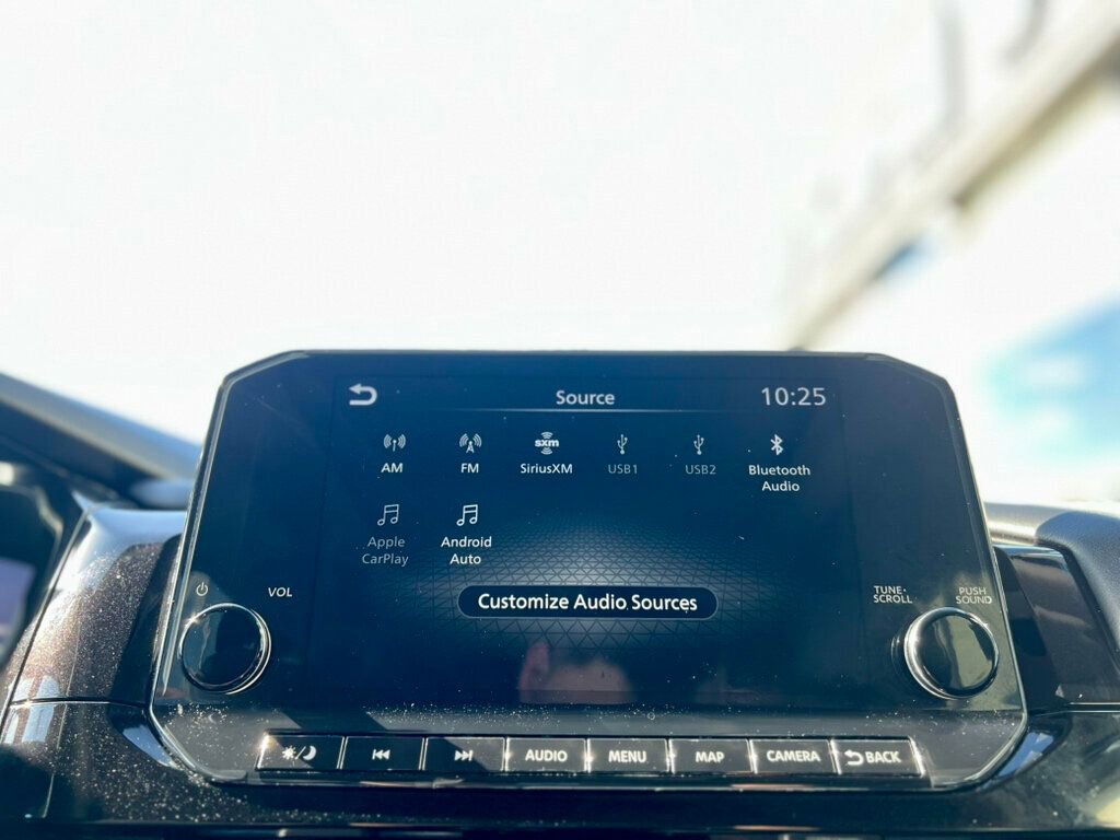 Used 2022 Nissan Pathfinder Platinum w/ Cargo Package image 21