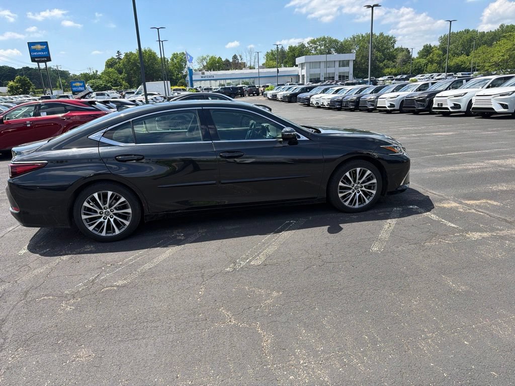 Certified 2021 Lexus ES 350 w/ Premium Package FWD image 32