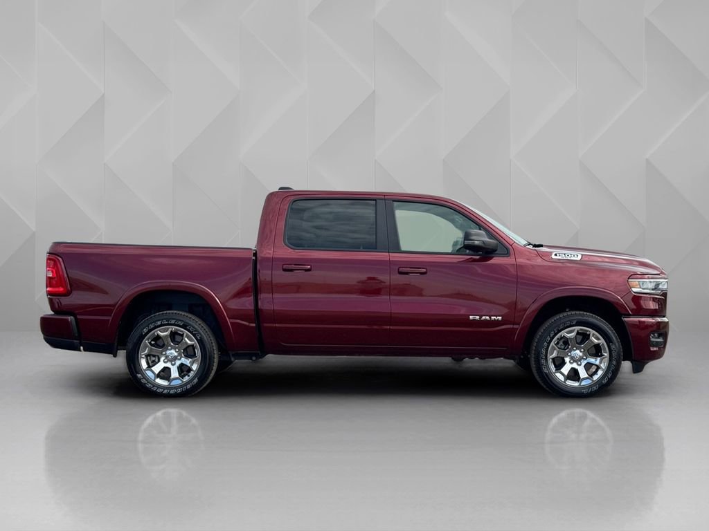 Used 2025 RAM 1500 Big Horn AWD/4WD image 4