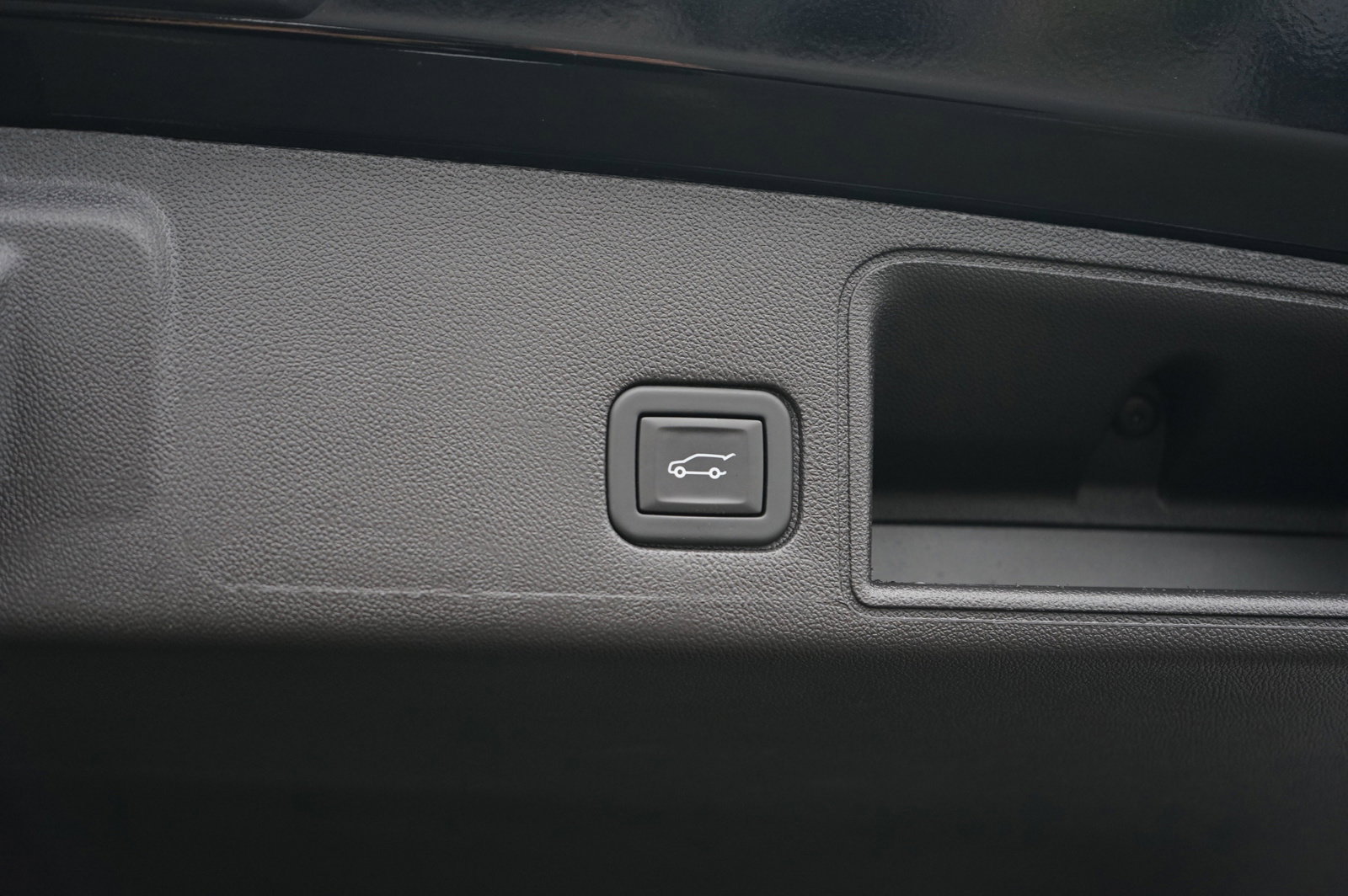 Used 2024 GMC Terrain Denali image 29