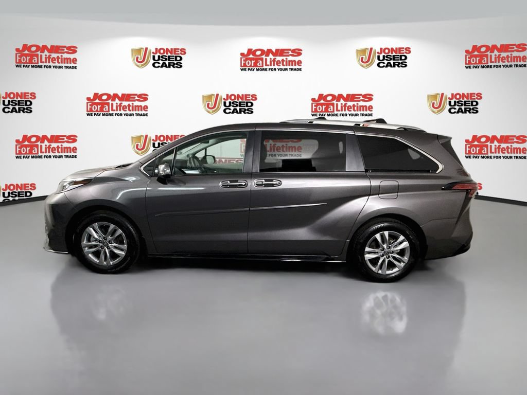 Certified 2024 Toyota Sienna Limited AWD/4WD image 15