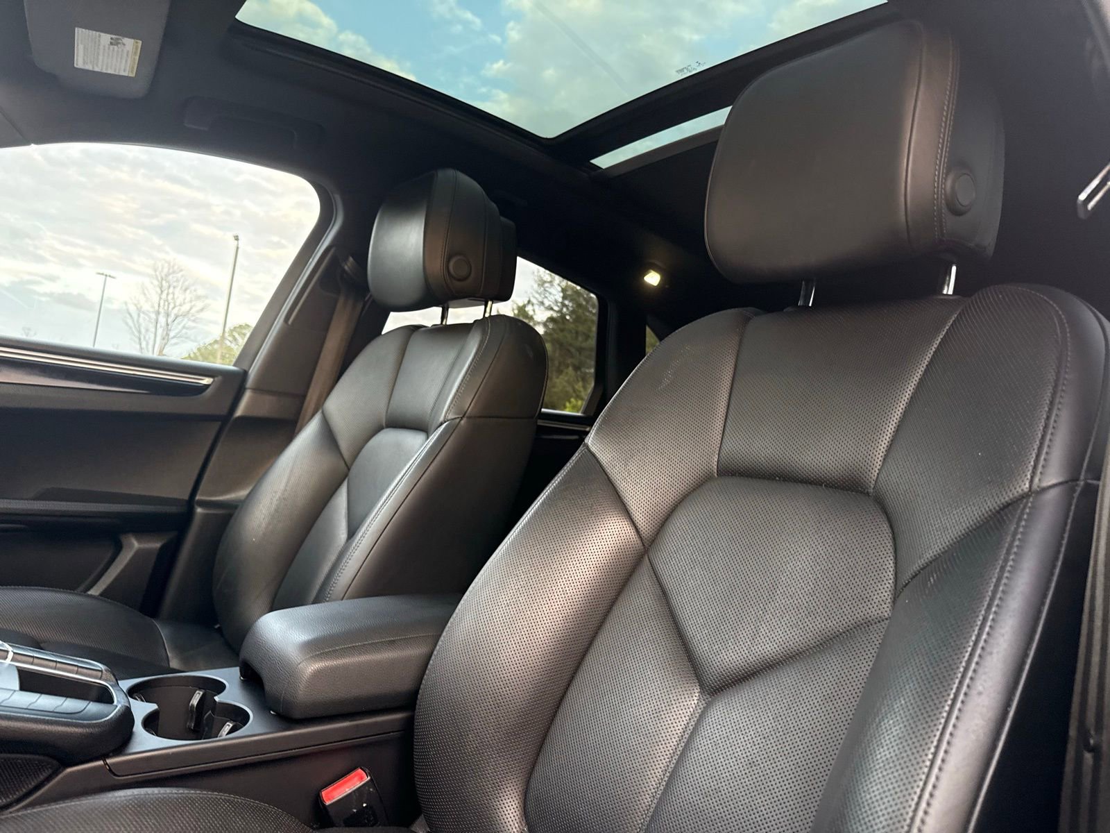 Used 2017 Porsche Macan S image 13