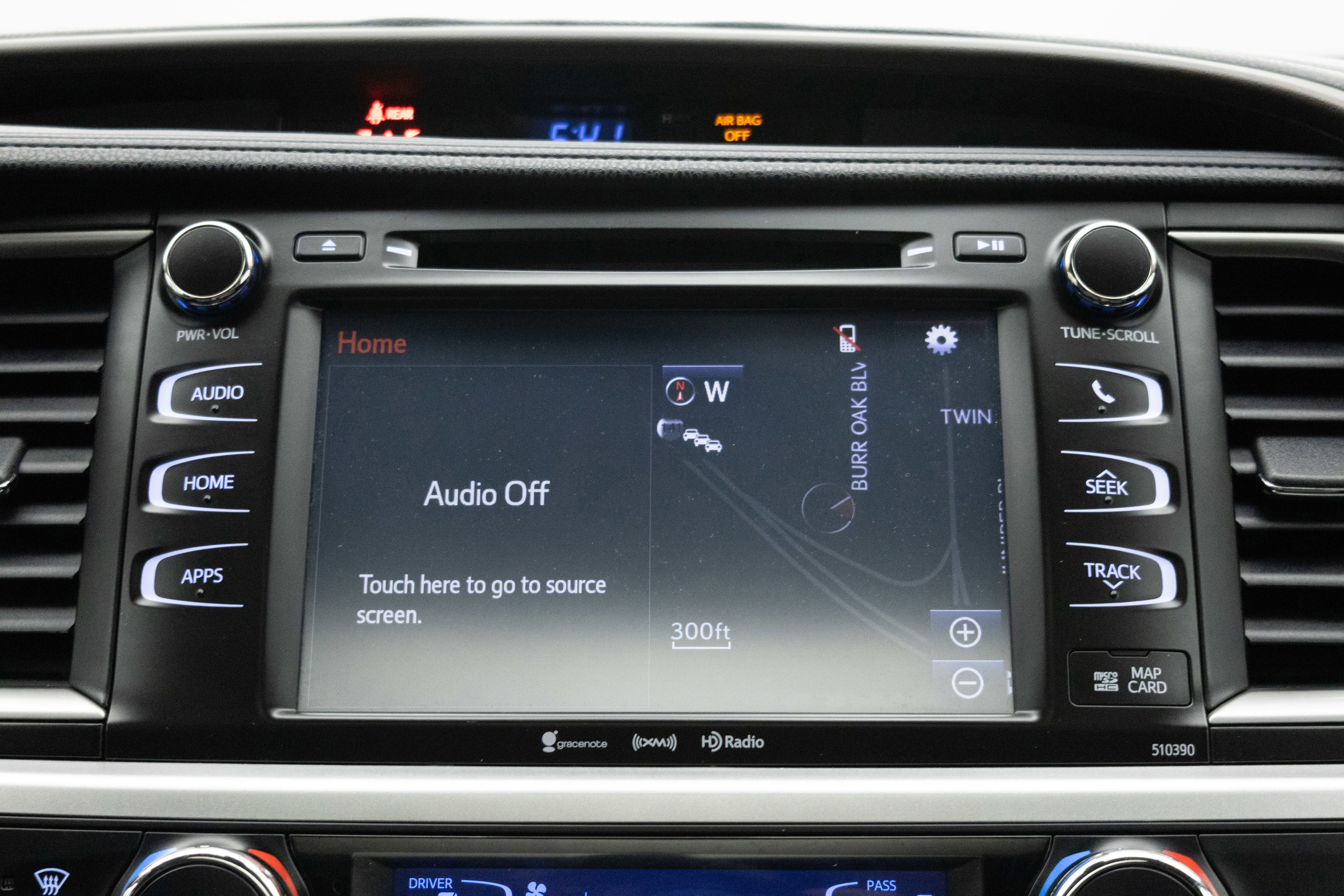 Used 2019 Toyota Highlander XLE AWD/4WD image 35