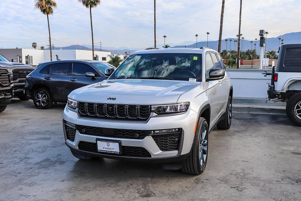 New 2026 Jeep Grand Cherokee Limited AWD/4WD image 4