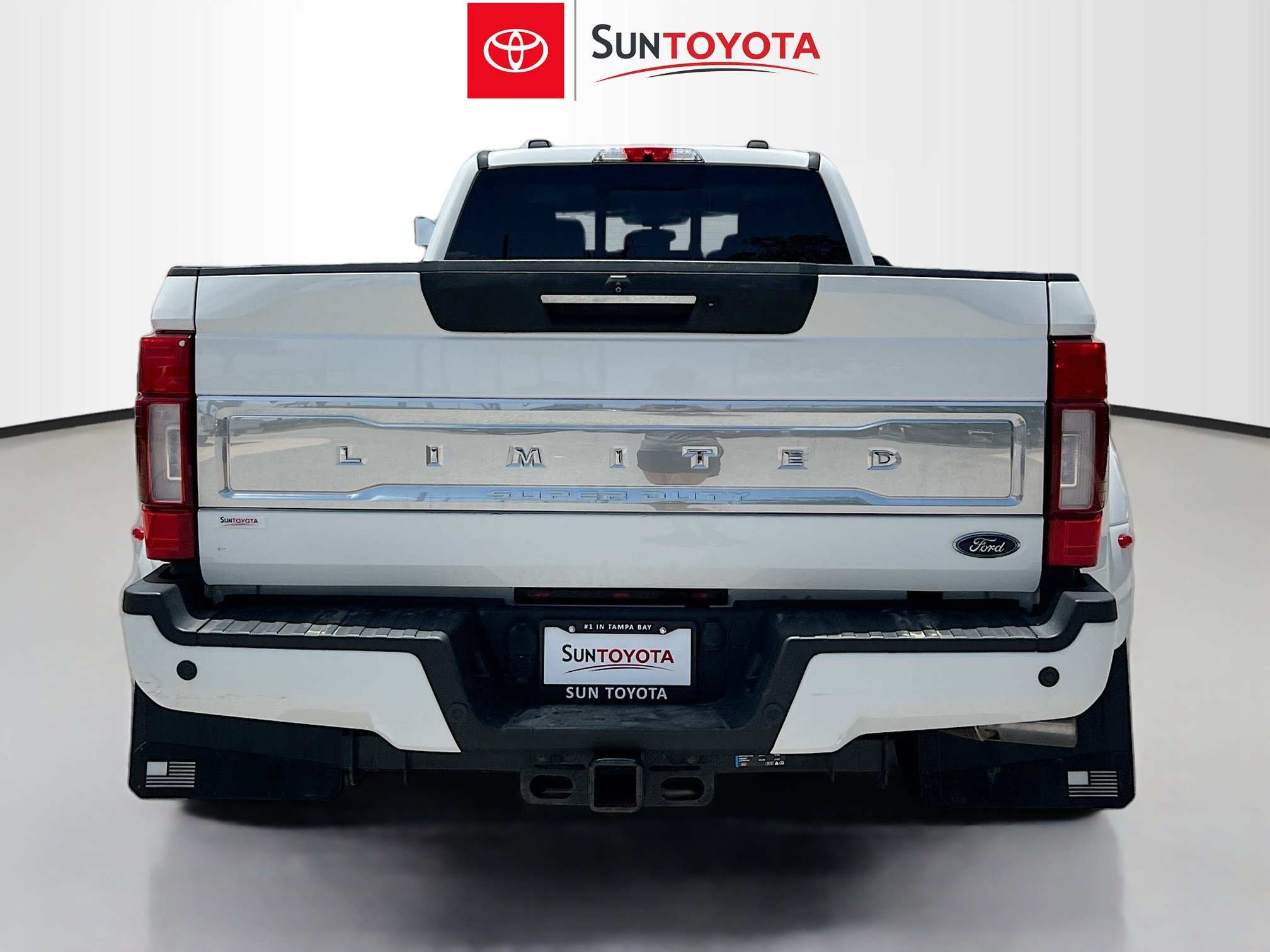 Used 2022 Ford F450 Limited w/ FX4 Off-Road Package AWD/4WD image 5