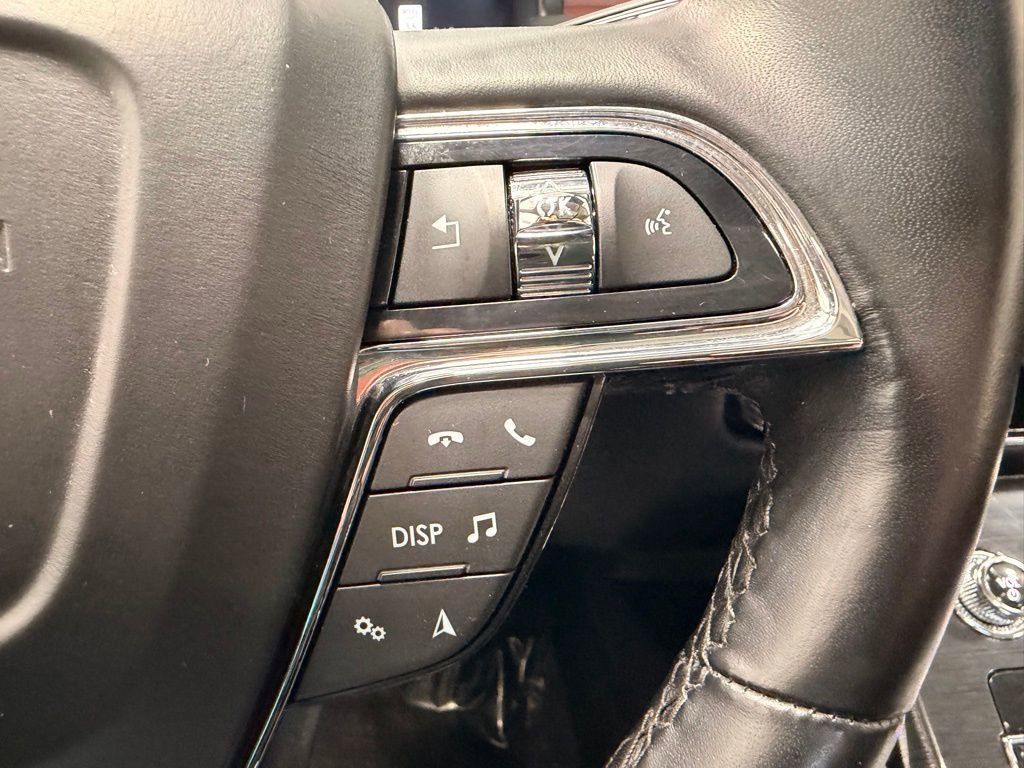 Used 2023 Lincoln Nautilus Reserve AWD/4WD image 29