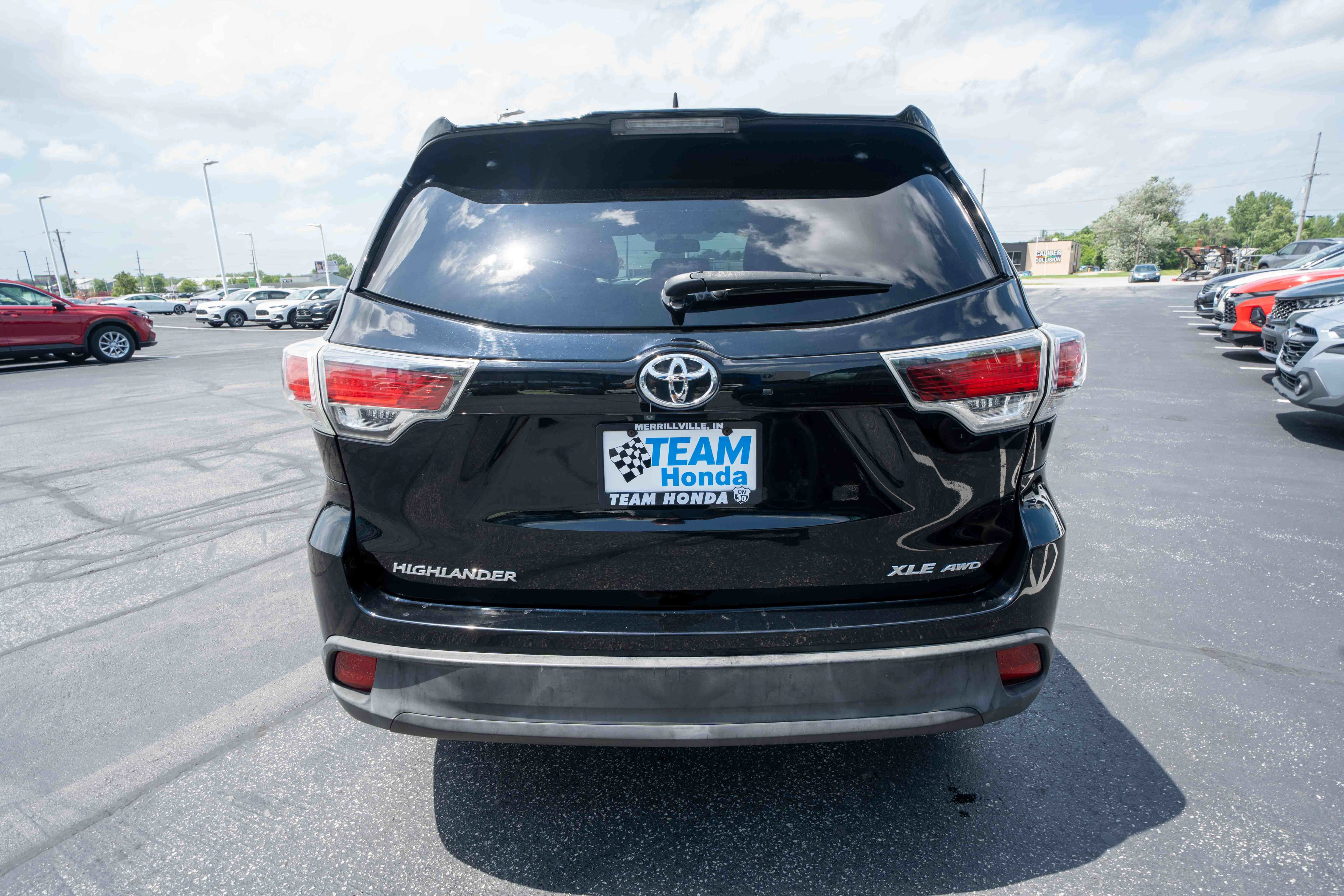 Used 2016 Toyota Highlander XLE AWD/4WD image 5