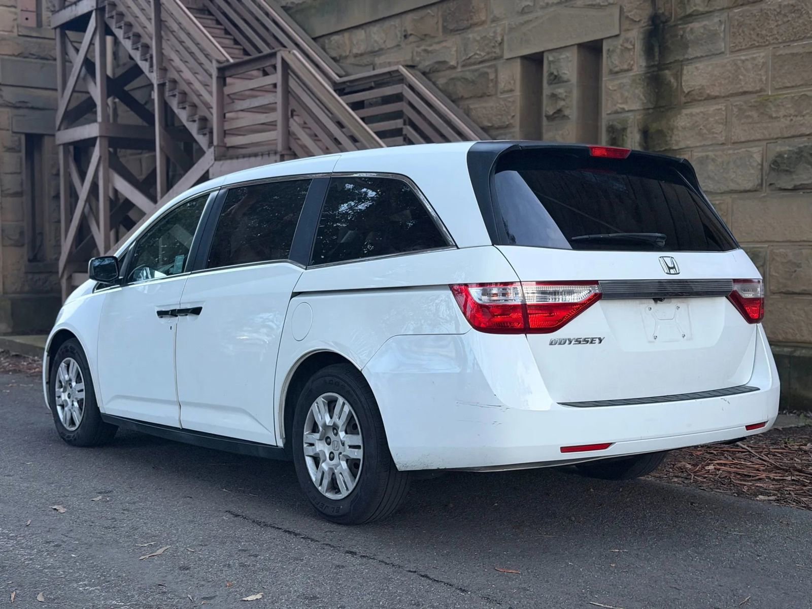 Used 2013 Honda Odyssey LX image 28