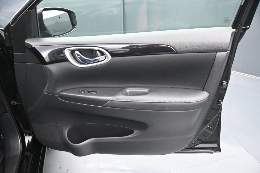 Used 2019 Nissan Sentra SV FWD image 12