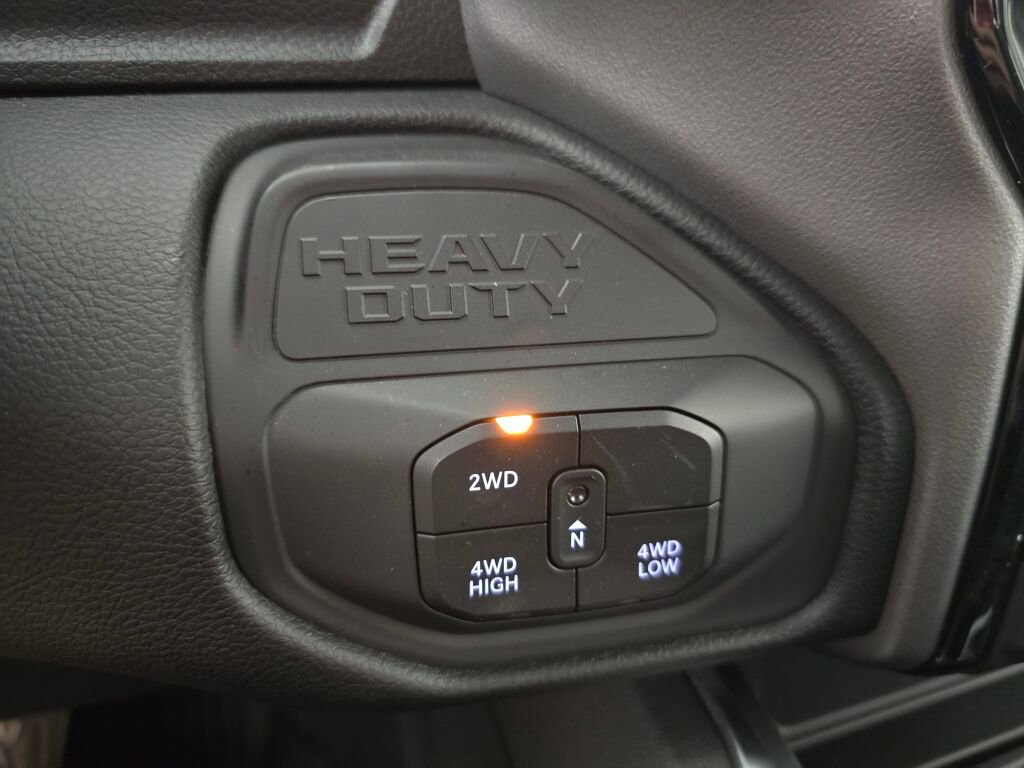 New 2026 RAM 3500 Big Horn AWD/4WD image 21