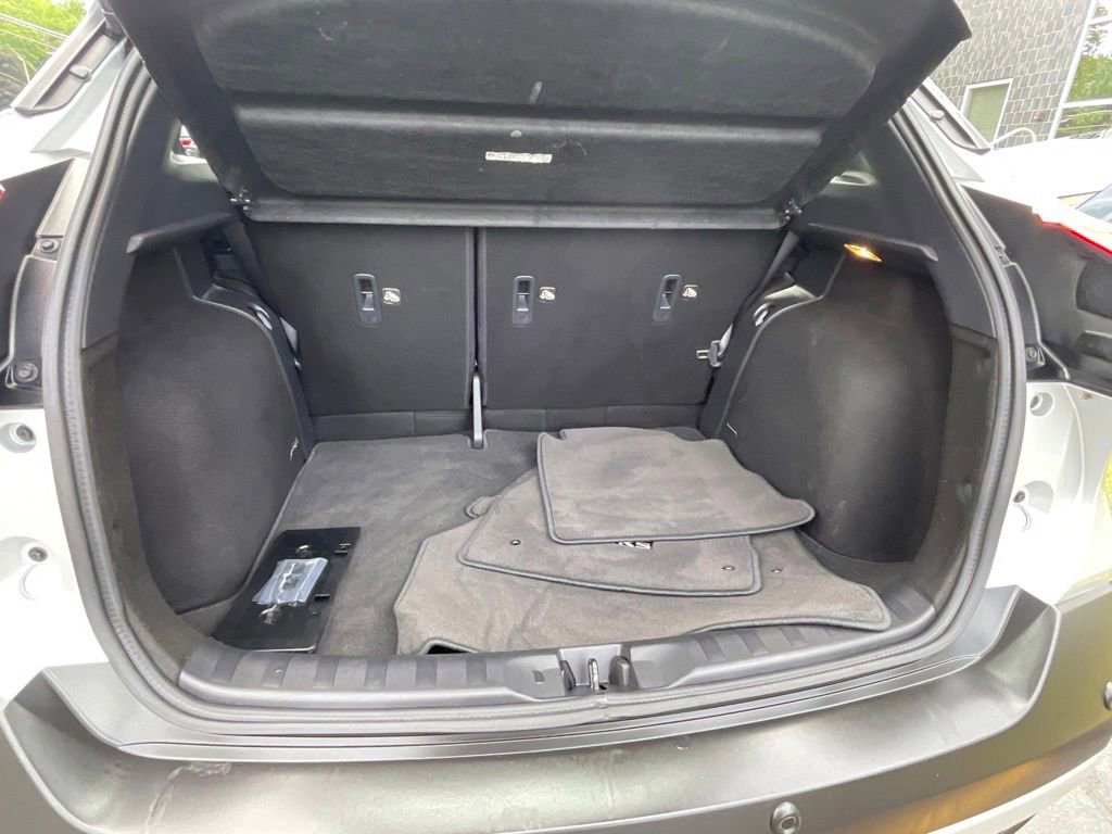 Used 2020 Nissan Kicks SR FWD image 22