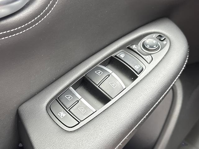 Used 2023 INFINITI QX55 Luxe w/ Cargo Package image 27