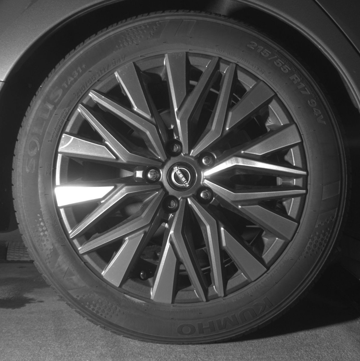 Used 2025 Nissan Altima 2.5 SV image 15