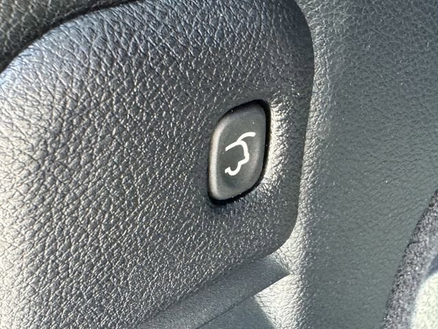 Used 2017 Jeep Grand Cherokee Altitude AWD/4WD image 31