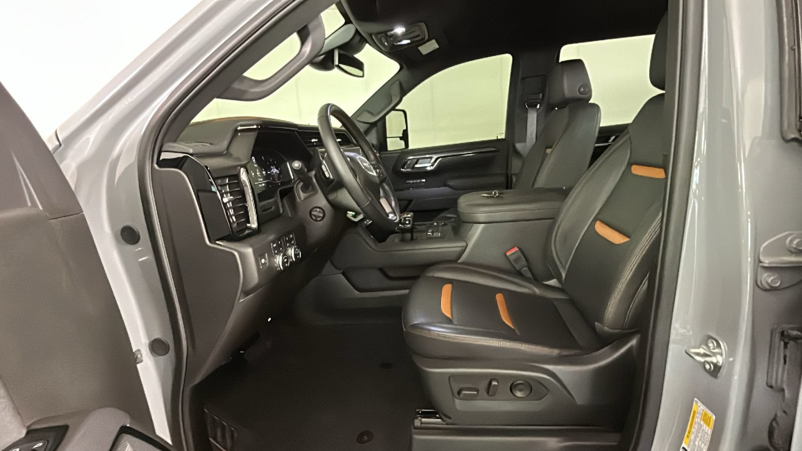 Used 2025 GMC Sierra 1500 AT4 AWD/4WD image 14
