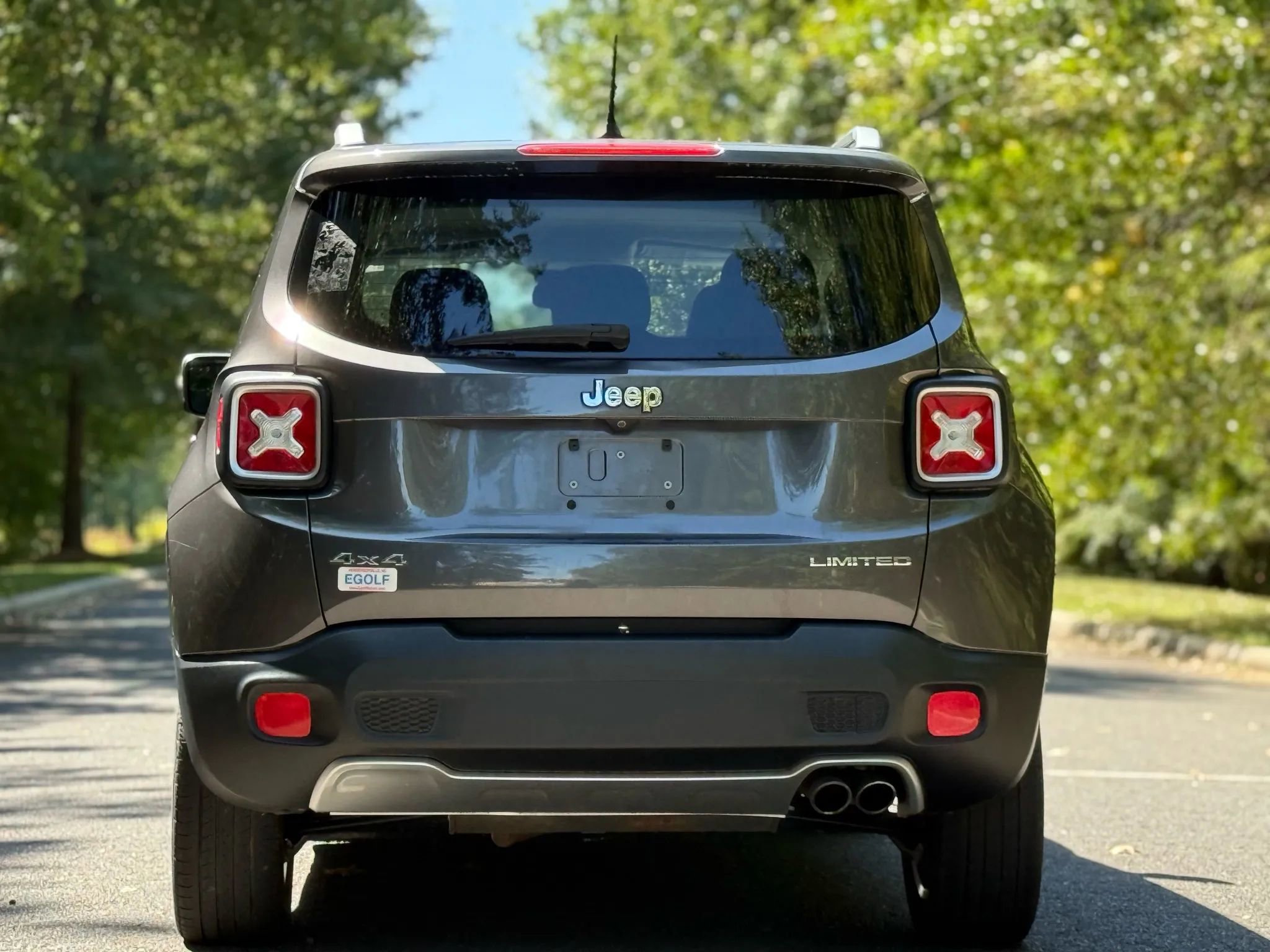 Used 2017 Jeep Renegade Limited AWD/4WD image 6