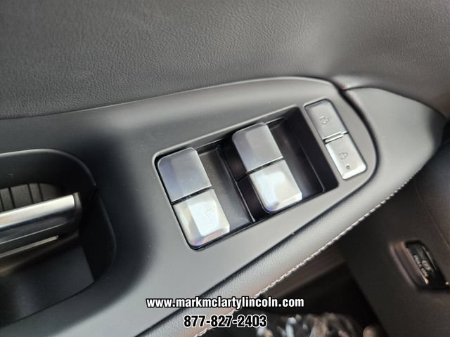 New 2027 Lincoln Navigator Premiere RWD image 22