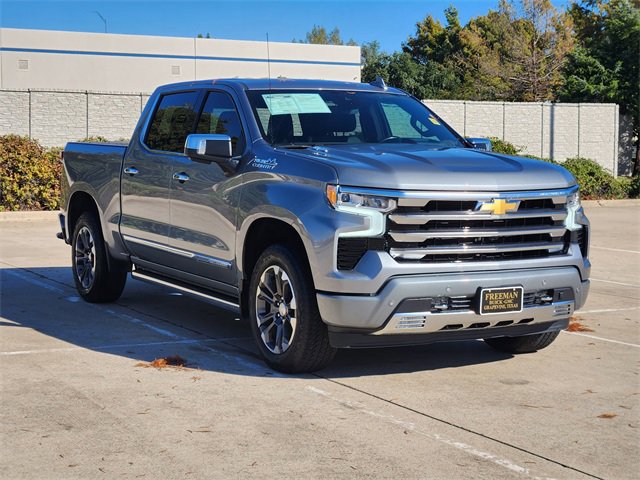 Used 2024 Chevrolet Silverado 1500 High Country w/ Technology Package image 3