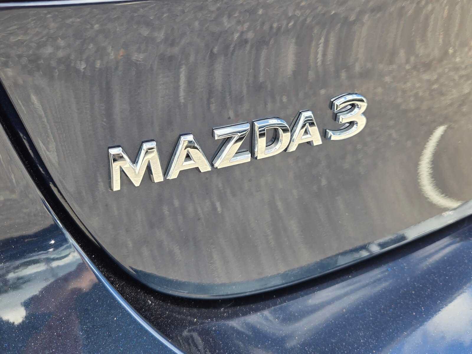 Used 2023 MAZDA MAZDA3 s FWD image 18
