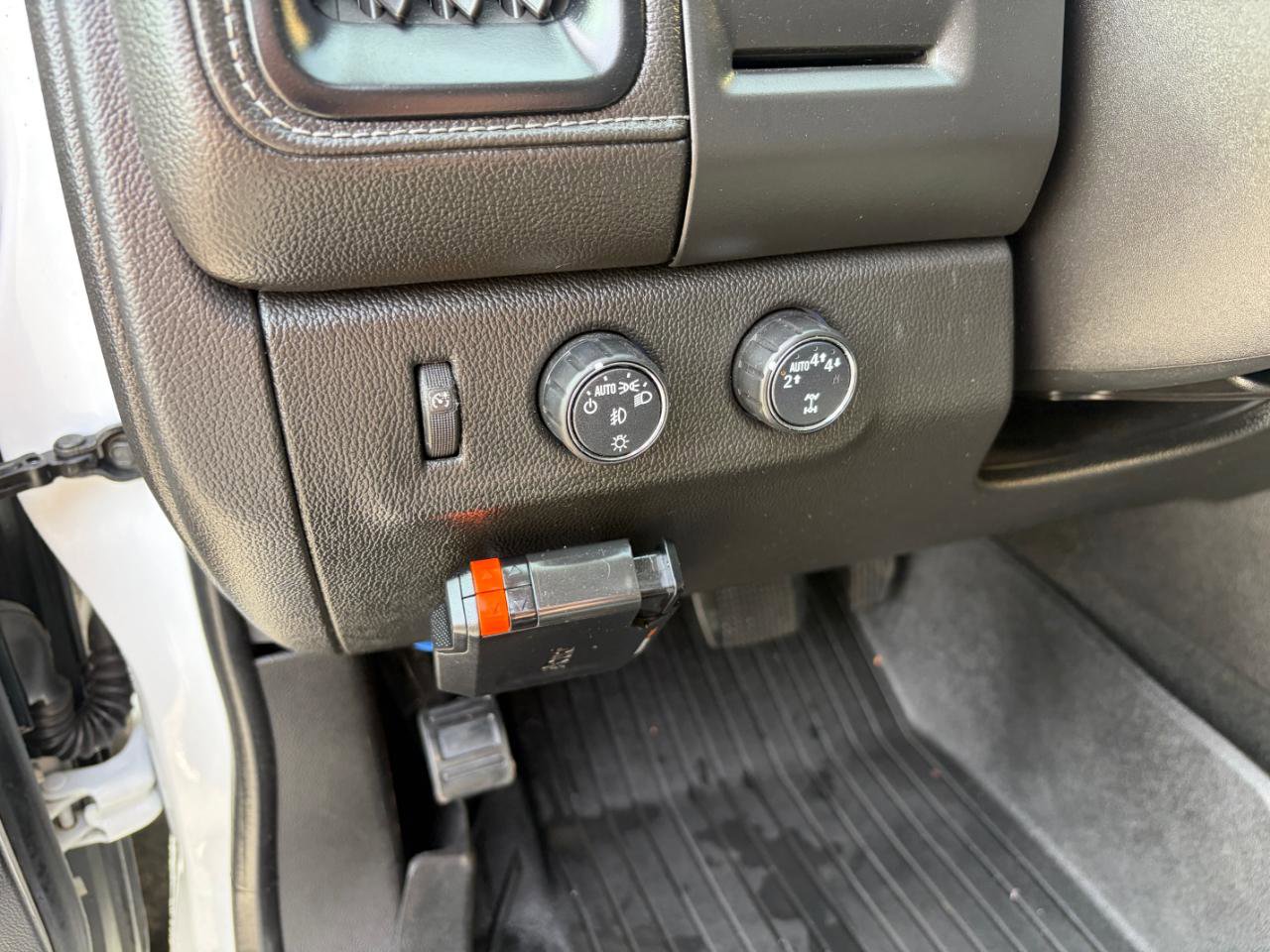 Used 2018 GMC Canyon SLE w/ SLE Convenience Package image 13