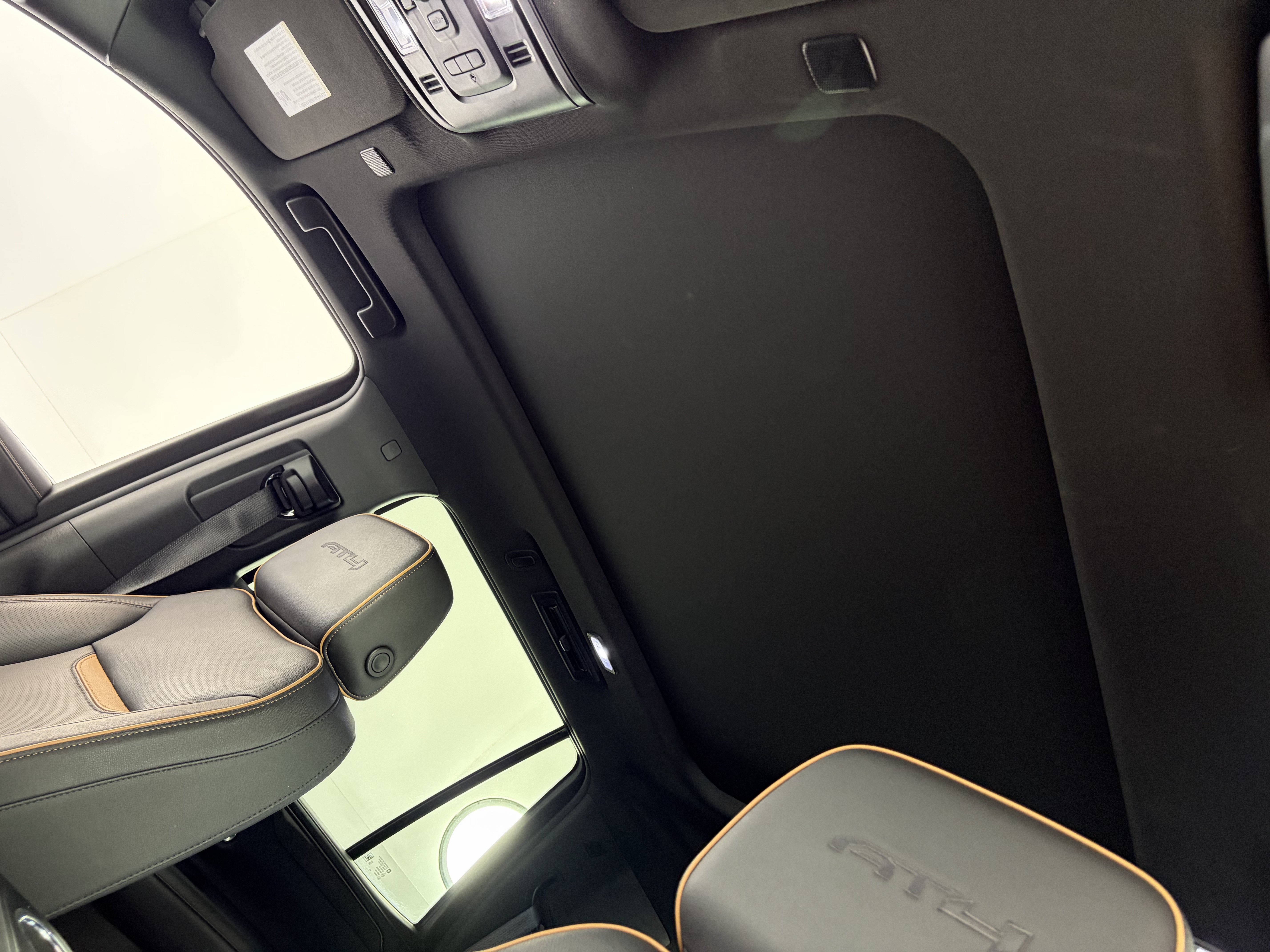 Used 2023 GMC Yukon AT4 w/ LPO, Floor Liner Package AWD/4WD image 21